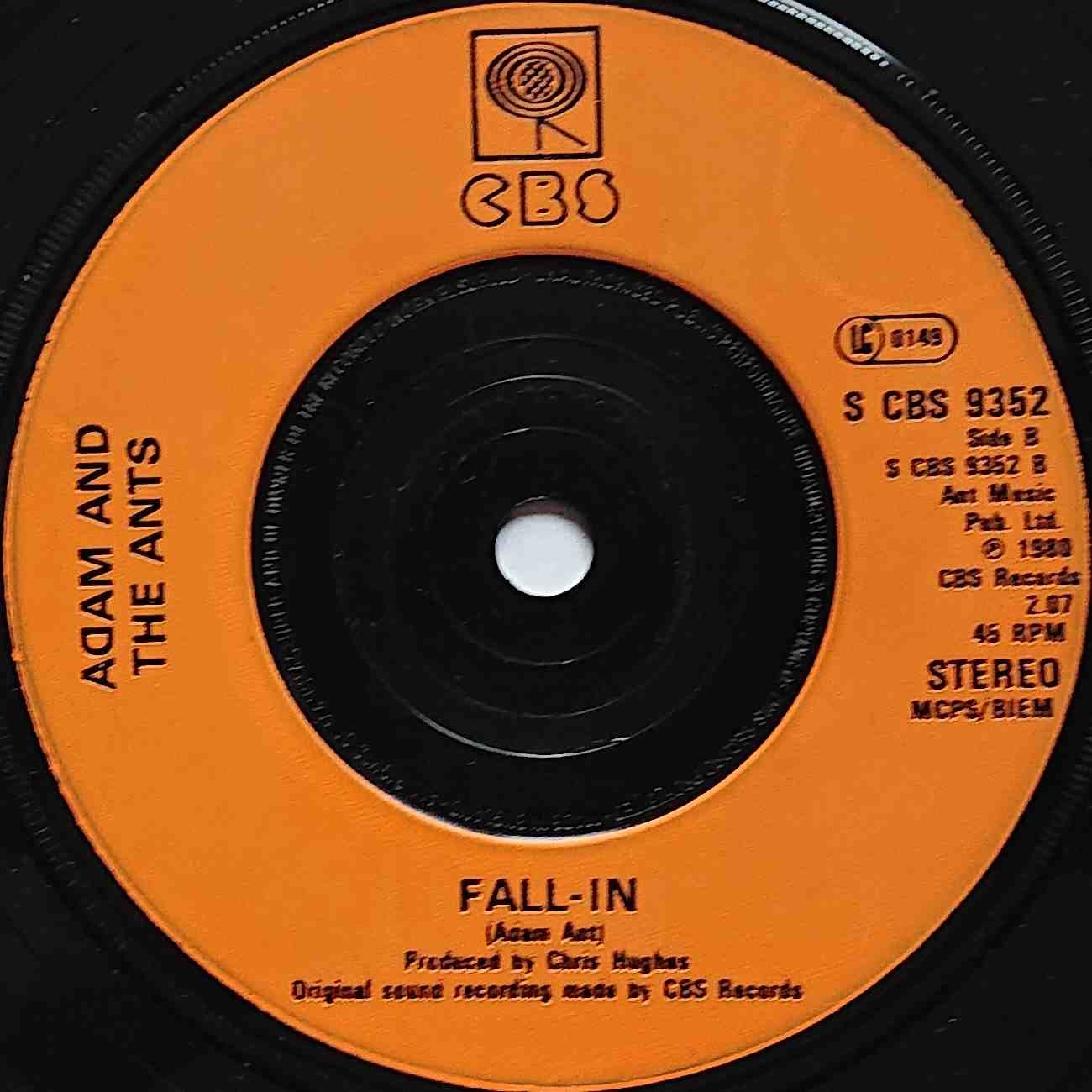 CBS 9352 Antmusic Adam and the Ants Label